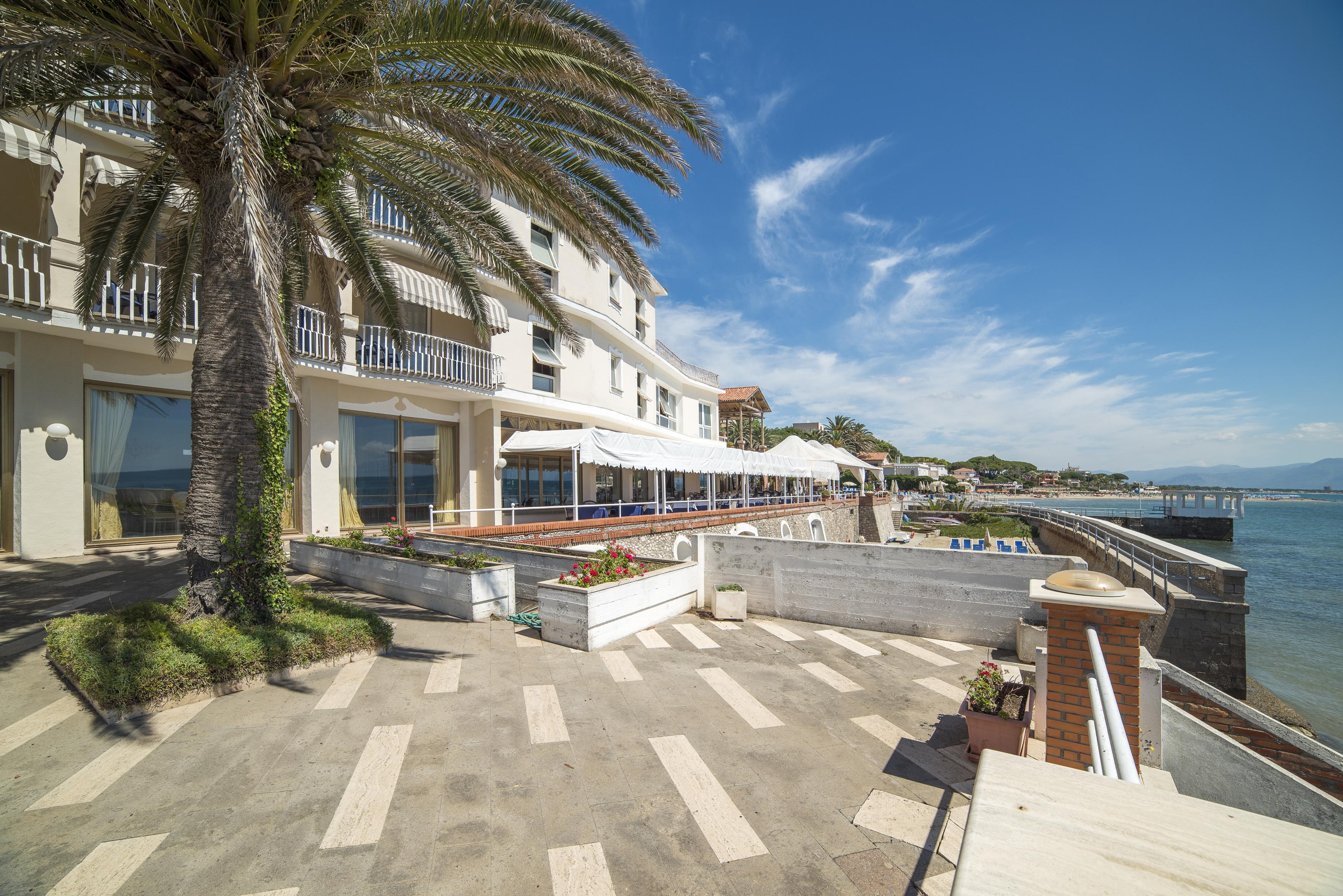 Hotel Ristorante Maga Circe San Felice Circeo Buitenkant foto