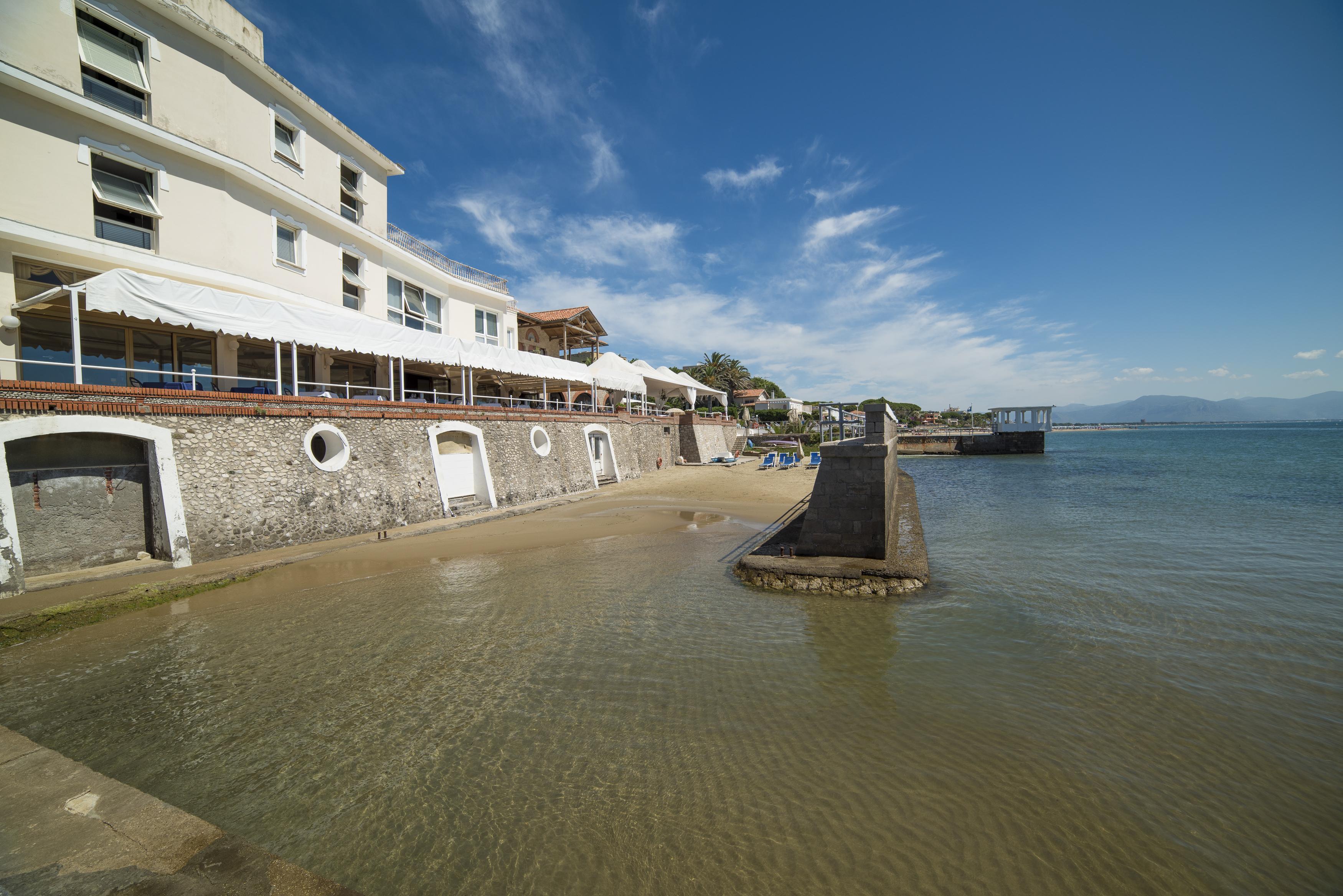 Hotel Ristorante Maga Circe San Felice Circeo Buitenkant foto