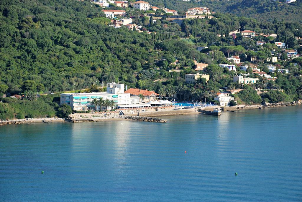 Hotel Ristorante Maga Circe San Felice Circeo Buitenkant foto