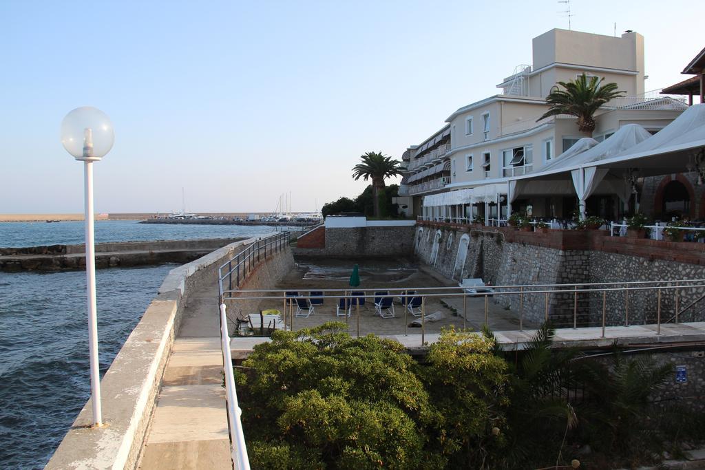 Hotel Ristorante Maga Circe San Felice Circeo Buitenkant foto